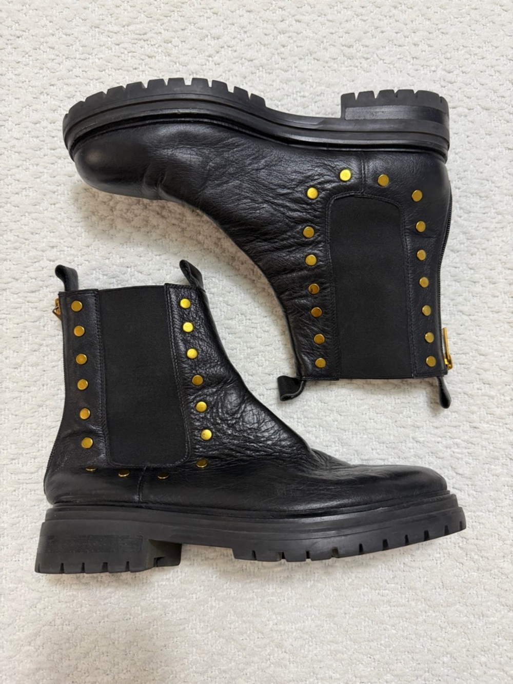 Silent D Ample Leather Chelsea Boot Black Gold Toned Studs Women’s Size 41 - Picture 1 of 12